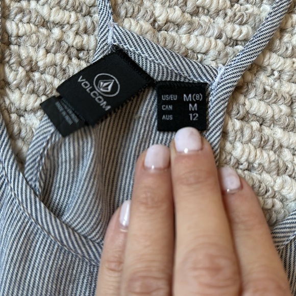 Volcom blue and white spaghetti strap top sz medium tank top women's - Picture 5 of 5